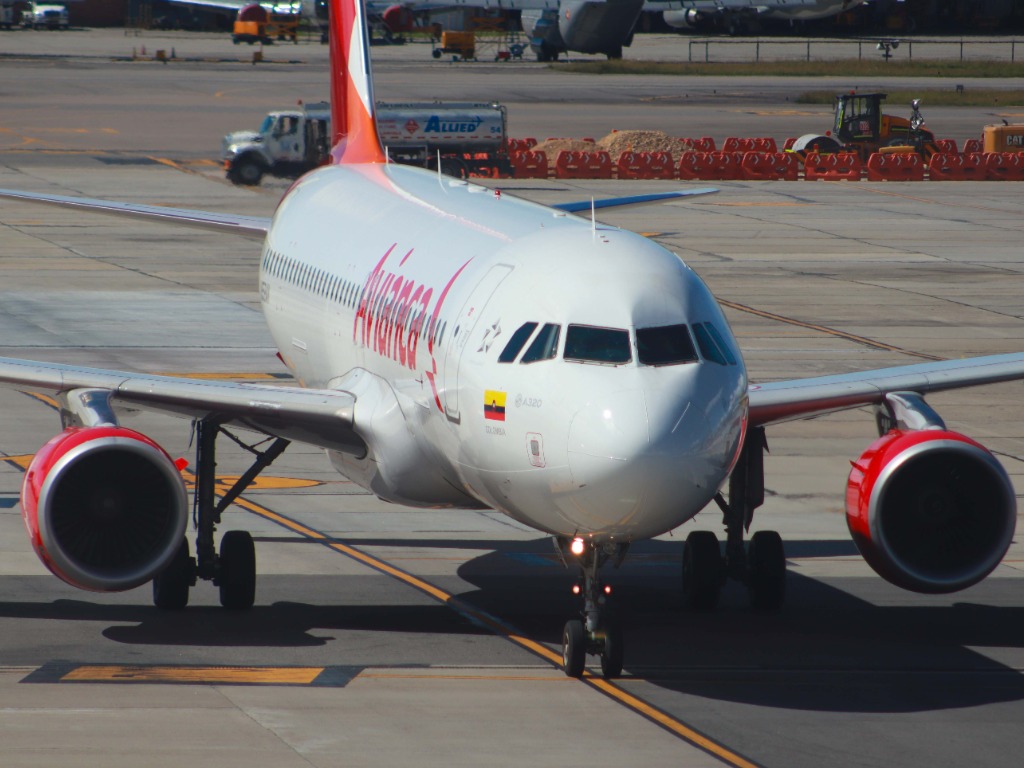 Colombia Venezuela Reactivate Air Transport