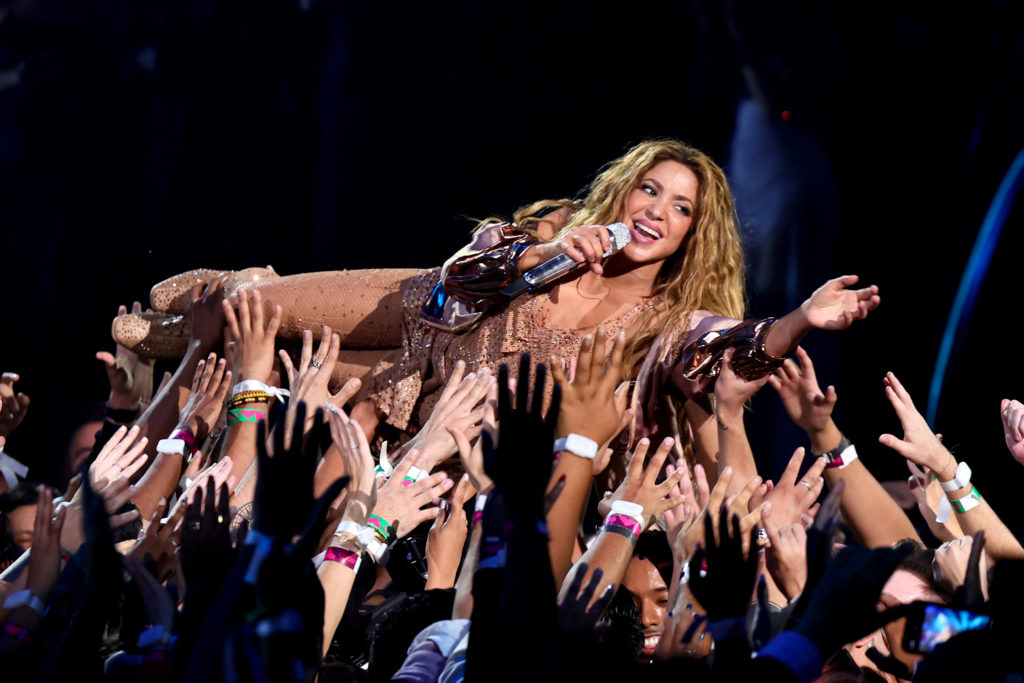 Shakira's MTV VMA