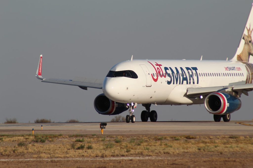 JetSMART Colombian aviation affordable air travel