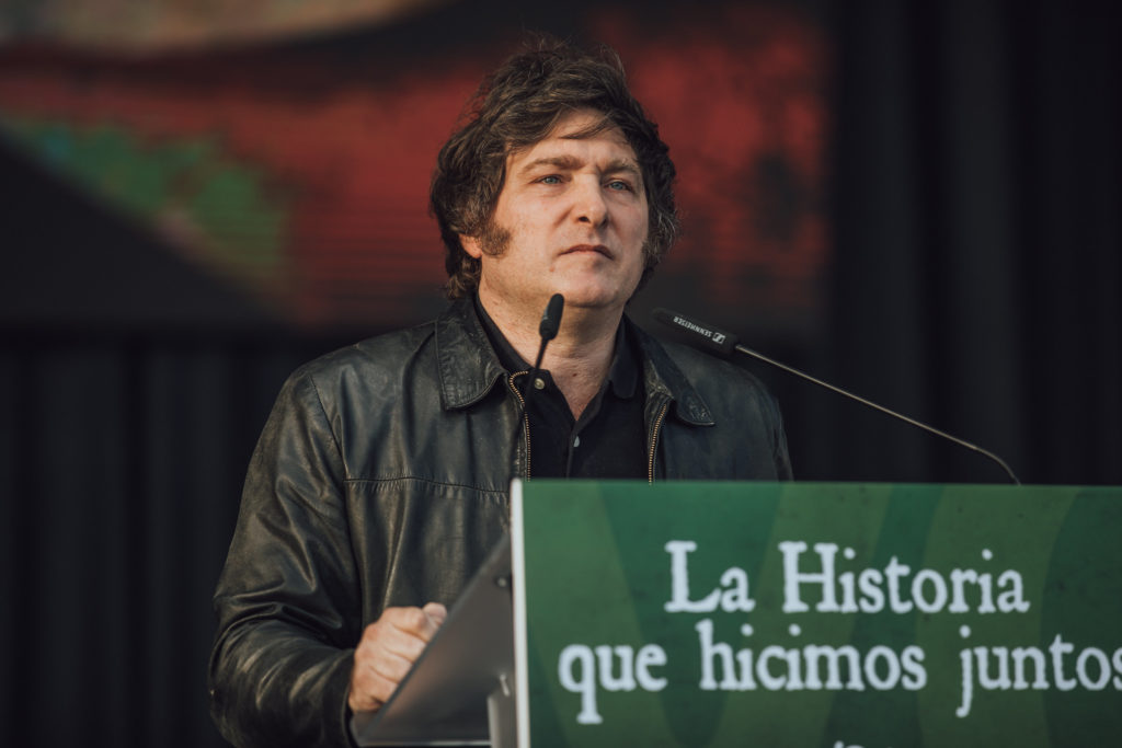 Petro no asistirá posesión Milei presidente Argentina