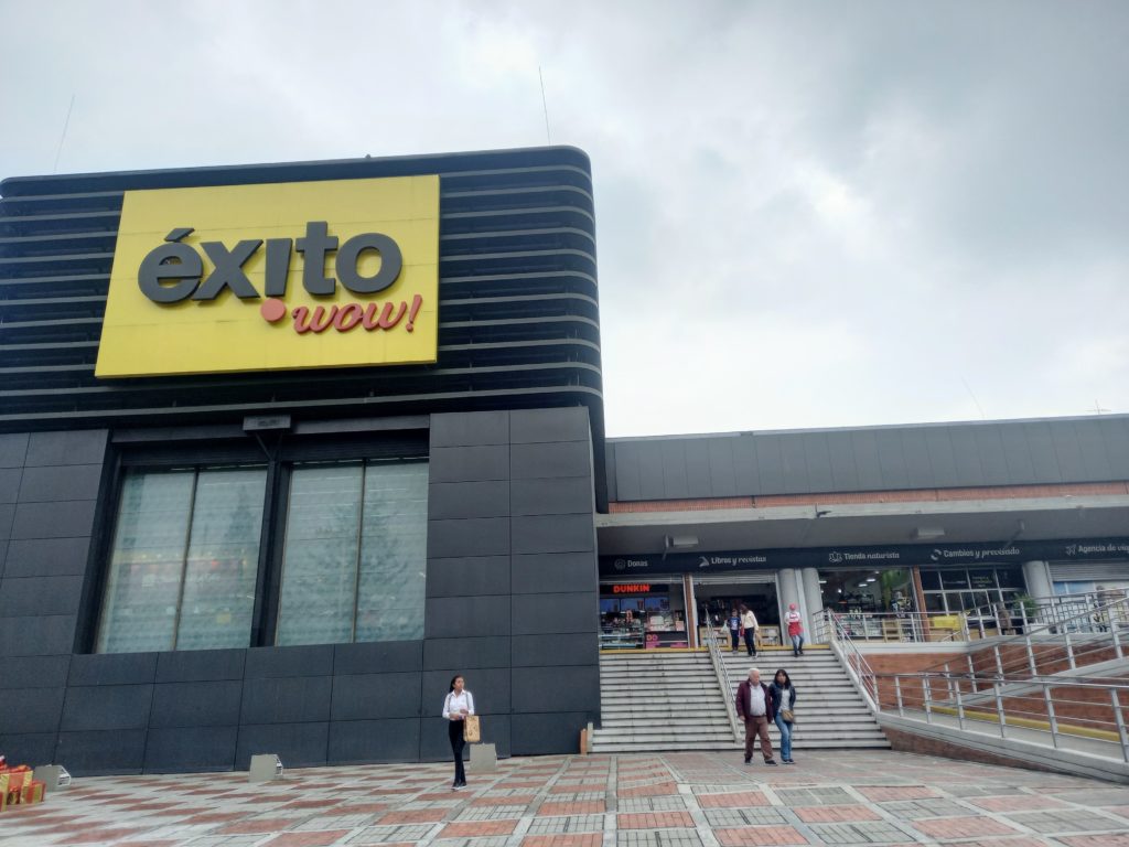 Exito supermarkets sales