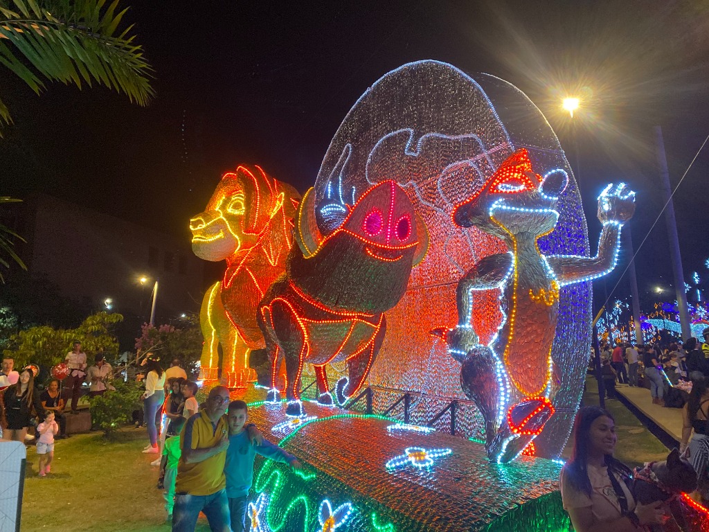 Medellin lighting Christmas Disney