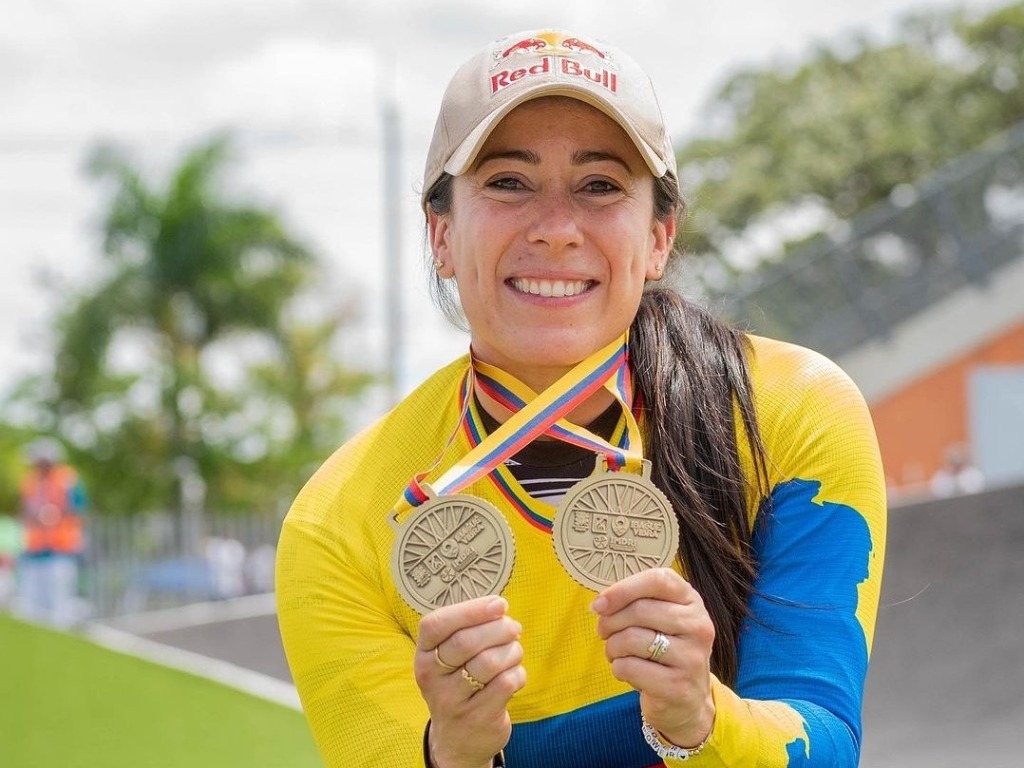Mariana Pajon with medals